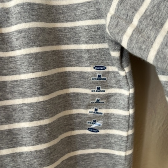 NWOT Old Navy Scoop Neck 3/4 Flared Sleeves Light Gray White Stripe Top Size M - Picture 6 of 15